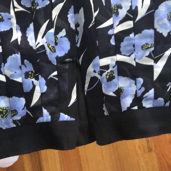 Ann Taylor Petite Multicolored Poppy Pleated Skirt - Picture 9 of 11